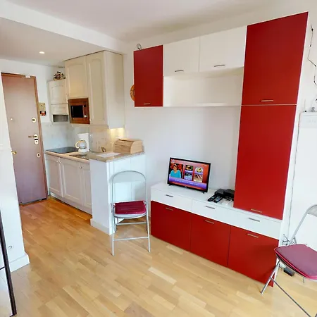 Au Dernier Etage Avec Terrasse, Parking Prive, Clim, Et Wifi - Centre Et A Proximite - Fr-1-196-234 *